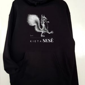 dzemperis su kapisonu kieta sese